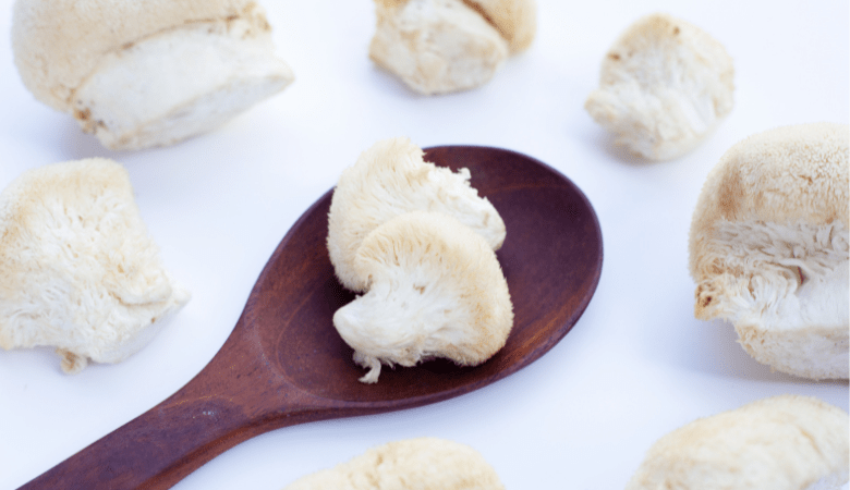 Can You Eat Lion's Mane Raw: Is It Safe & Healthy Mushroom? - Lucid™