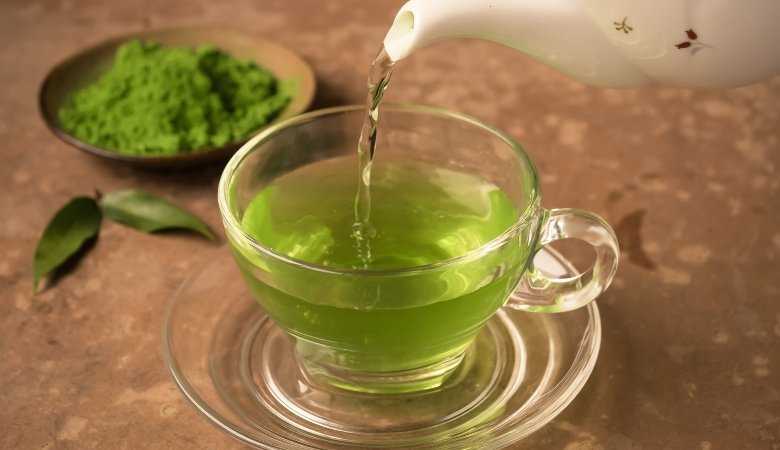 Matcha vs Green Tea: Which is the Better Choice? - Lucid™